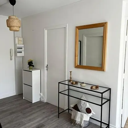 Grand 2 Pieces - Hyper Centre-ville - Gare Apartment